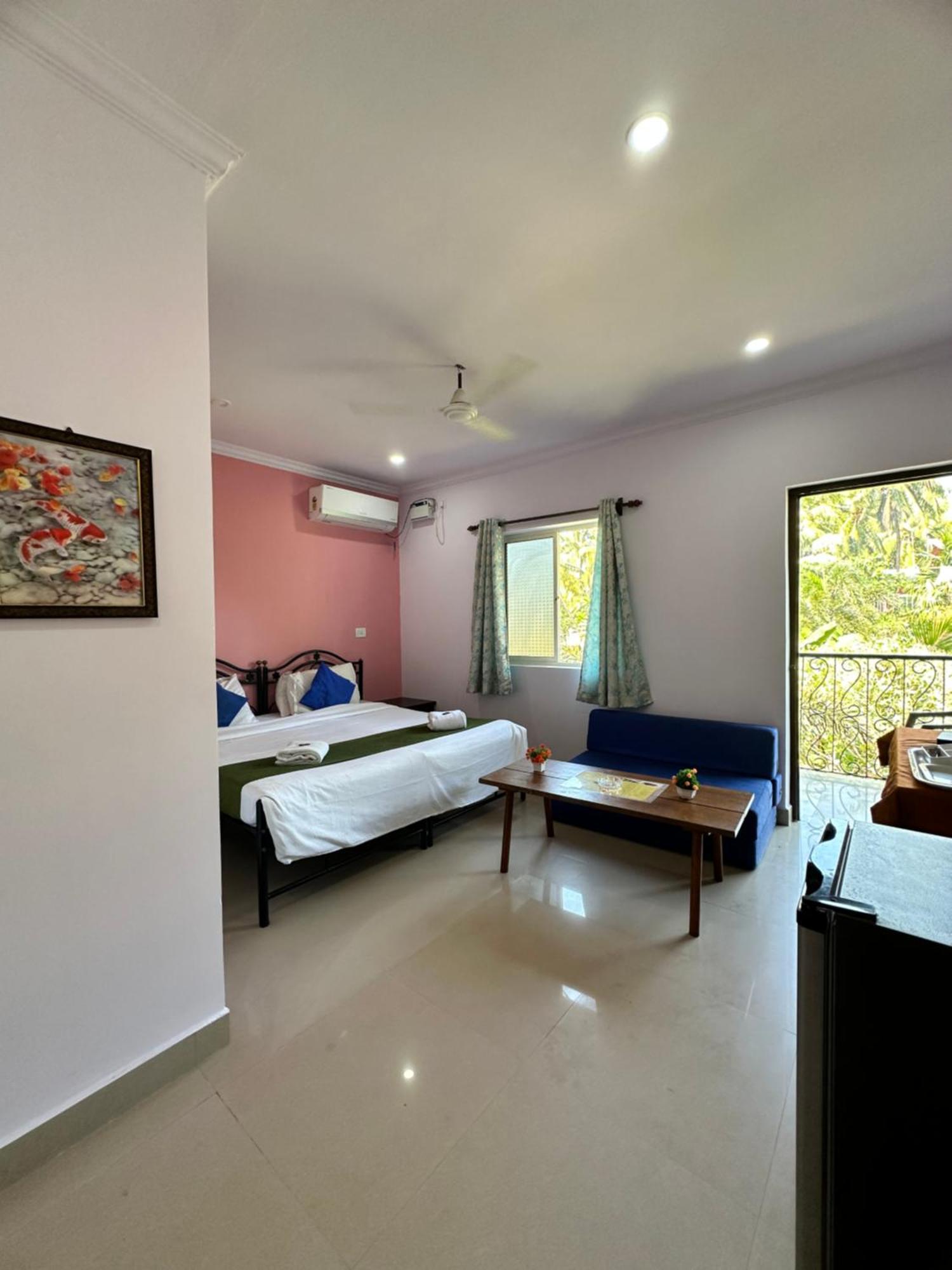 Casa Somanjo Inn Calangute Exterior photo